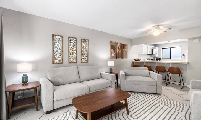 Kailua-Kona Condo | Relaxed Island Living - Royal Kahili B204