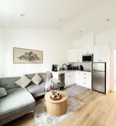 Calabasas House | Relaxing 2BR Escape in Trendy West LA - CM-CAL