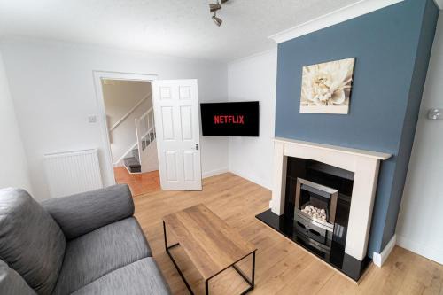 Basingstoke House | Relaxing 3-Bed Family Stay in Basingstoke