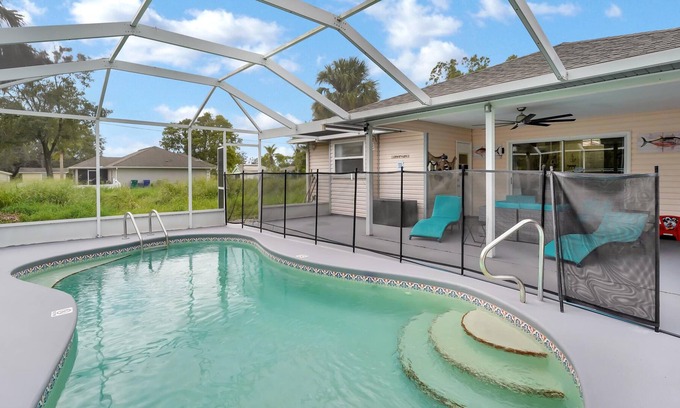 Sebastian Highlands House | Relaxing 3 Bedroom Villa with Heated Pool