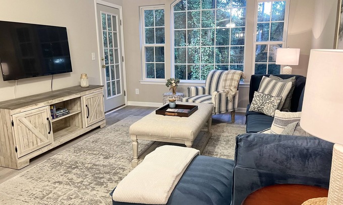 Pawleys Island Condo | Relaxing 3BR Beauty True Blue Golf Pawleys Island Balcony, Beach Pools & Spa