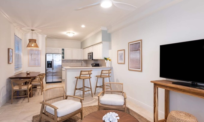 Islamorada Villa | Relaxing Bay Front Villa Ideal For Romantic Couple Beach Getaway | Free Park