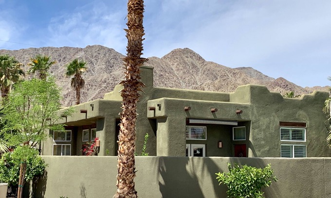 La Quinta Cove House | Relaxing Desert Oasis-Salt Water Pool & Jacuzzi/Mountain Views/#067735 3bd