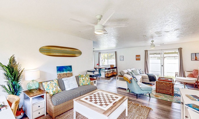 Kapoho House | Relaxing dog-friendly home near beaches, private W/D and shared pool