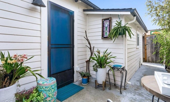 Seabright House | Relaxing Oasis! Walk to Beach+Boardwalk+Downtown