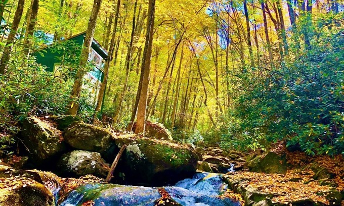 Cattail Creek Cabin | Relaxing Rustic Couples Getaway on Cattail Creek