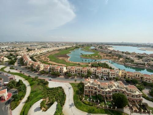 Al Hamra Village Apartment | Relaxing, Swimming and Golfing in Al Hamra Village