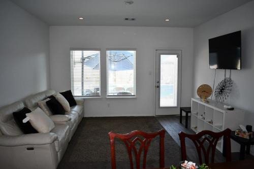 Spring Apartment | Relitorin Sweet Home & Pool