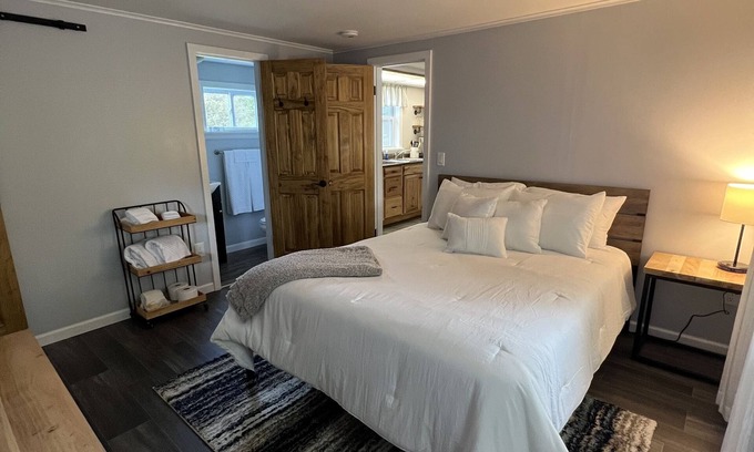 Richmondville Apartment | Remodeled cozy country suite. Close to Cooperstown