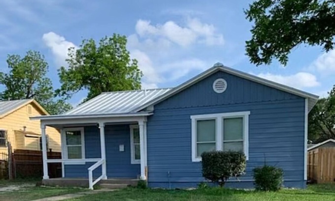 Highland Park House | Remodeled Craftsman bungalow