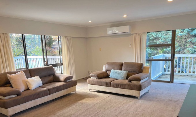 Remuera House | Remuera 5 Bedroom Holiday House