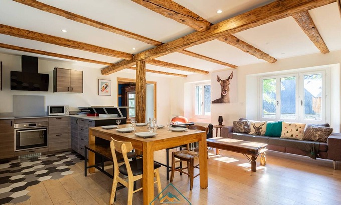 Adervielle-Pouchergues House | Renovated village house for 12 people with garden and jacuzzi near Loudenvielle