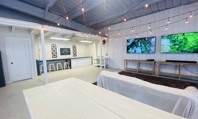 Weston Other | Renovated 1-3 bedroom barn house, minutes to town