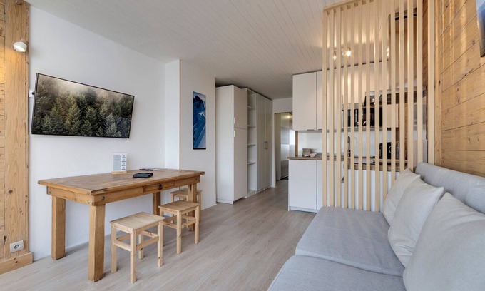 Le Lavachet Apartment | Renovated Apartment for 4 with Balcony in Lavachet, Tignes