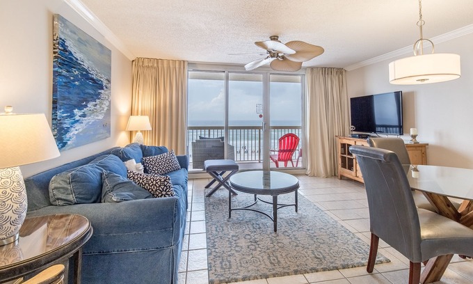 Destin Condo | ⛱️Renovated~Beach FRONT View~3 Pools~Cafe&Tiki~1BR Pelican Beach Resort 410