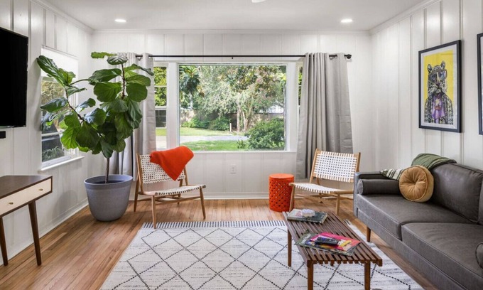 Mid City South House | Renovated Capital Heights Home