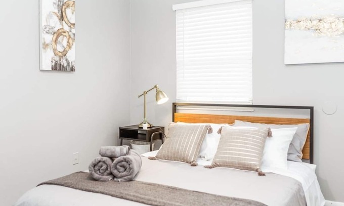 Downtown Columbus Apartment | Renovated Central D❤German Village/Children's Hospital