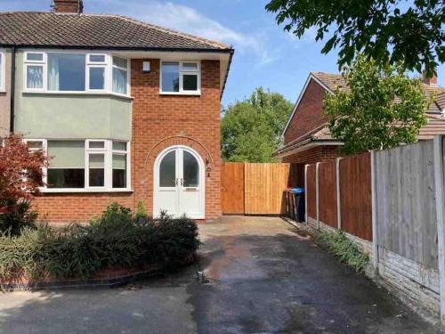 Chester House | Renovated home, fab location, garden, pet friendly and parking