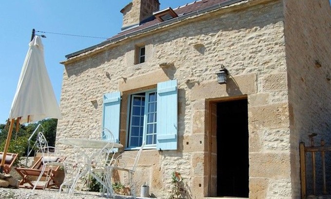 Cohons Cottage | Renovated Independent Cottage with Forest Walks and Valley Views