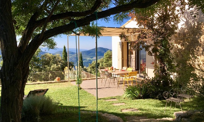 Suzette House | Renovated sheepfold in exceptional setting with private pool