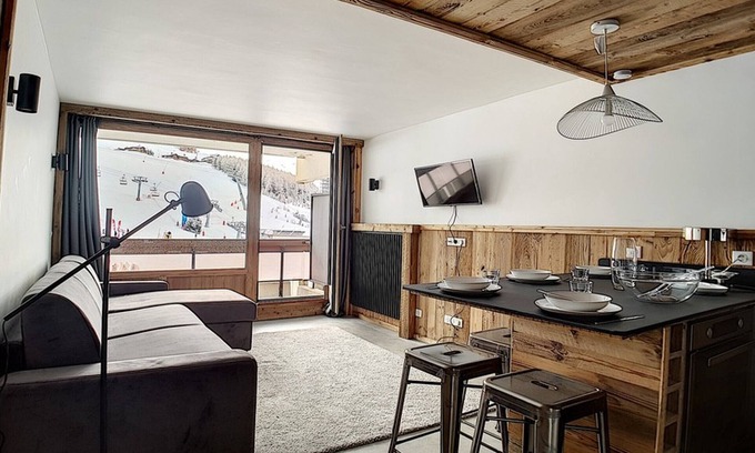 Les Menuires Apartment | Renovated Ski-In/Ski-Out Apartment with South-Facing Balcony