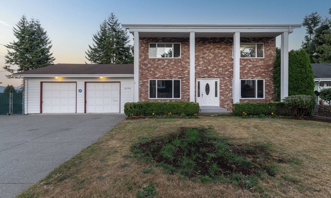 Clearbrook House | Rent-A-Vibe