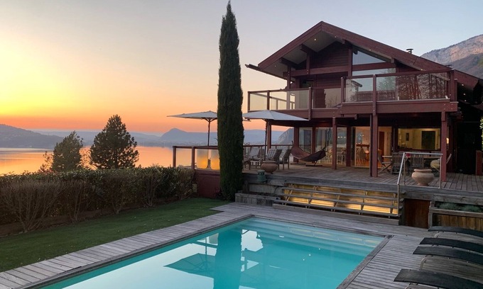 Veyrier-du-Lac Villa | Rent House of Light Rating 5 stars Annecy Lac - Veyrier-du-Lac For 10 persons