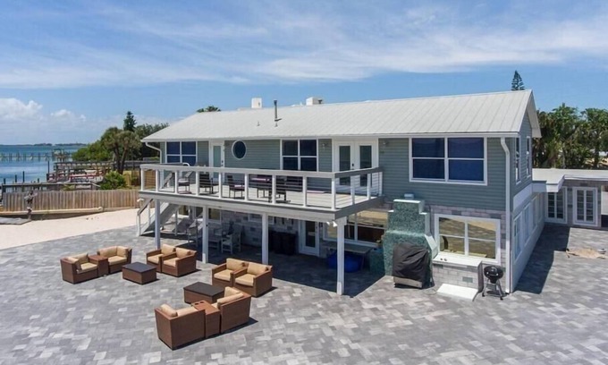 Orlando Beach Apartment | Rent This Resort - Gated Private Waterfront Space