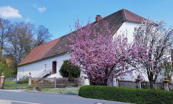 Arzberg House | Rental house manor Schlottenhof in a quiet country side