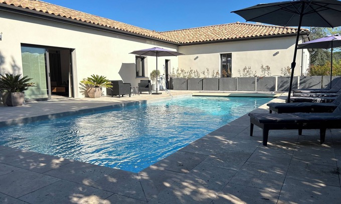 Vallon-Pont-d'Arc House | Rental Private Heated Pool 11x4, 5au calme, 5min à pied center vallon