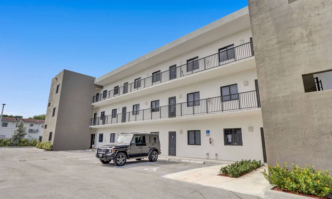 Allapattah Apartment | Renzzi Wynwood Apartments