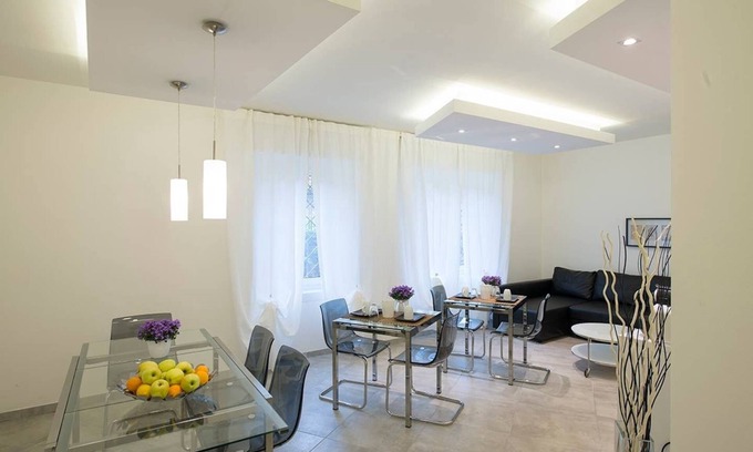 San Zeno Apartment | Residence at the Abbey