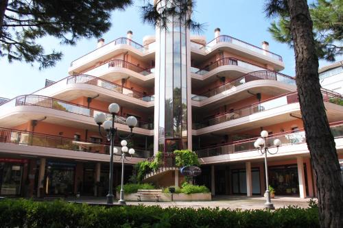 Milano Marittima Apartment | Residence Crystal Palace