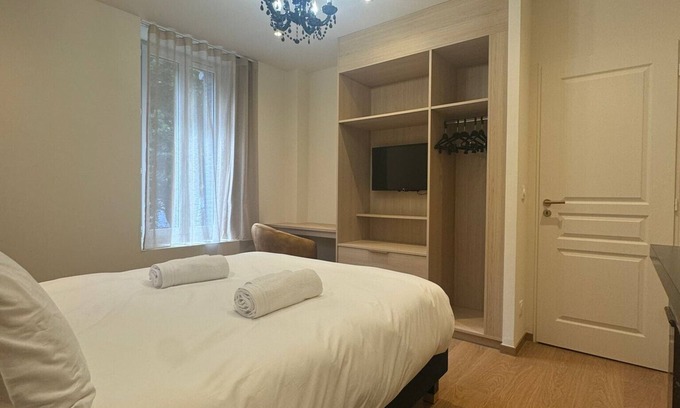 Chateau-Ville-Vieille Apartment | Residence VillaBelleFleur-Apartment La Gentiane