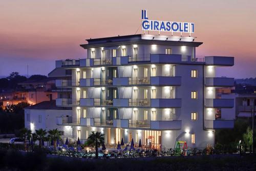 Alba Adriatica Apartment | Residence il Girasole 1