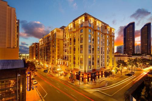 Gaslamp Quarter Hotel | Residence Inn by Marriott San Diego Downtown/Gaslamp Quarter