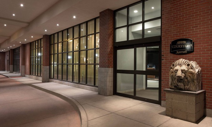 Downtown Syracuse Hotel | Residence Inn by Marriott Syracuse Downtown at Armory Square