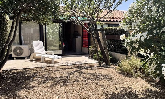 Port-la-Nouvelle Villa | Residence Jardins De La Mediterranee - 2 room pavilion - up to 4 people