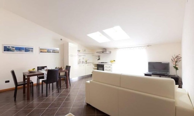 Cavaion Veronese House | Residence le Torri E * - Lake Garda two-room apartment Bardolino-Cavaion