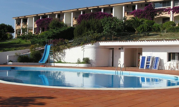 Baja Sardinia House | Residence Pinnetta - 6-seater apartment with free pool and WiFi
