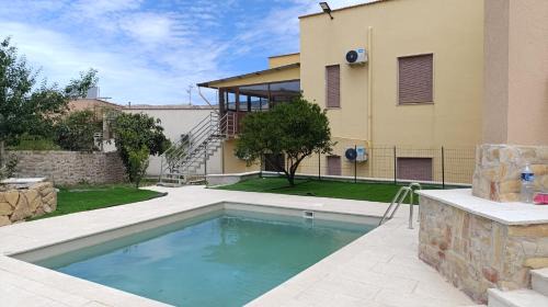 Buseto Palizzolo Apartment | Residenze Ancona con Piscina