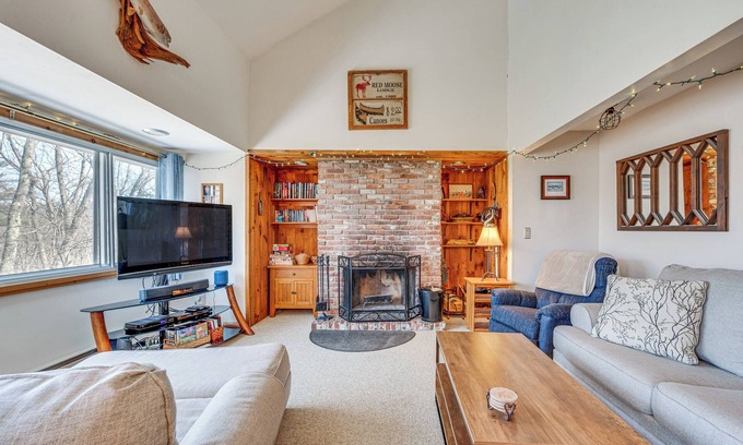 Campton Condo | Resort-Style Amenities at Home Near Campton Mtn!