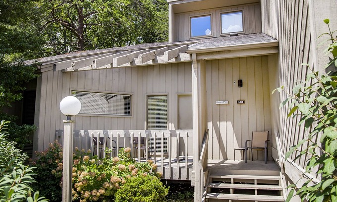 Fairfield Glade Villa | ðResort Vacations at Fairfield Glade TN Golf Villa with two bedrooms + loft, has 6 beds!