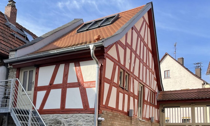 Wiesbaden Apartment | Restored "old granary" 18th century