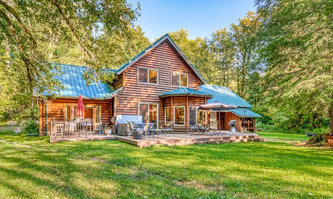 Rhododendron Cabin | Restored riverfront home on two acres with a chef's kitchen & private hot tub