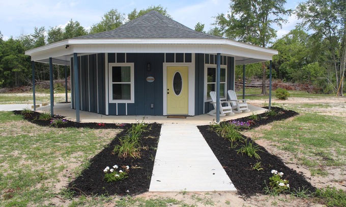 Eastman House | Revelation House