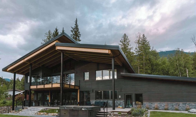Revelstoke House | Revelstoke - Camozzi Chalet