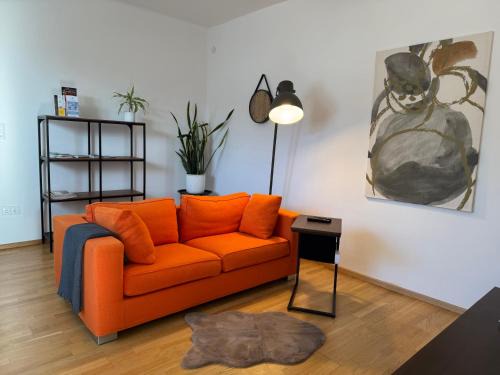 Baden House | revLIVING Haus Clara am Berg mit kleinem Garten