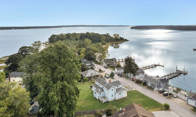 East Greenwich House | Rhode Island Haven: Walk to Greenwich Bay!