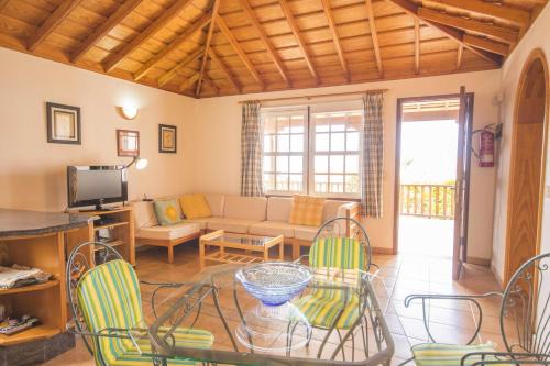 Tajuya House | Rincón La Palma